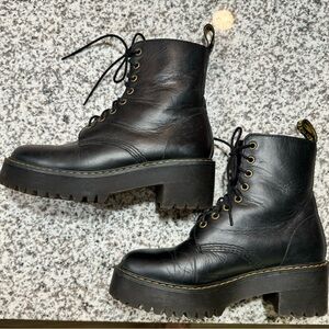 Women’s Dr. Martens Shriver Hi Platform Heeled Boots. Size 8